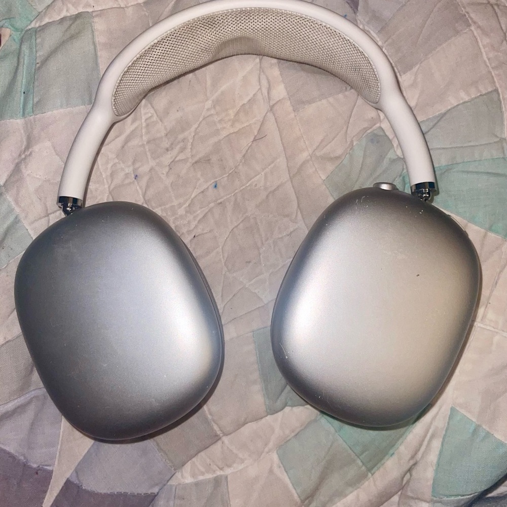 Air pods max
